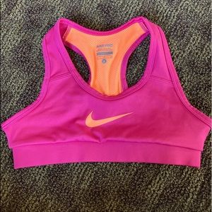 Nike girls sports bra size Small